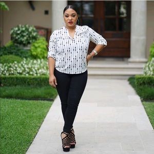 Meet your Posher, Skyalr